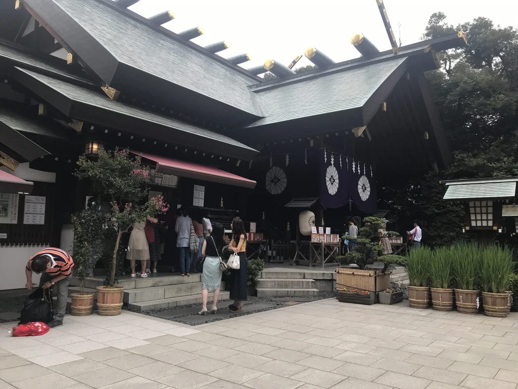 東京大神宮の境内